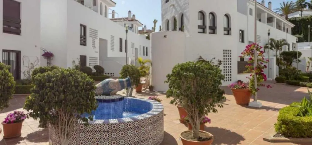 Happy Travel La Maestranza 5A Apartment Marbella