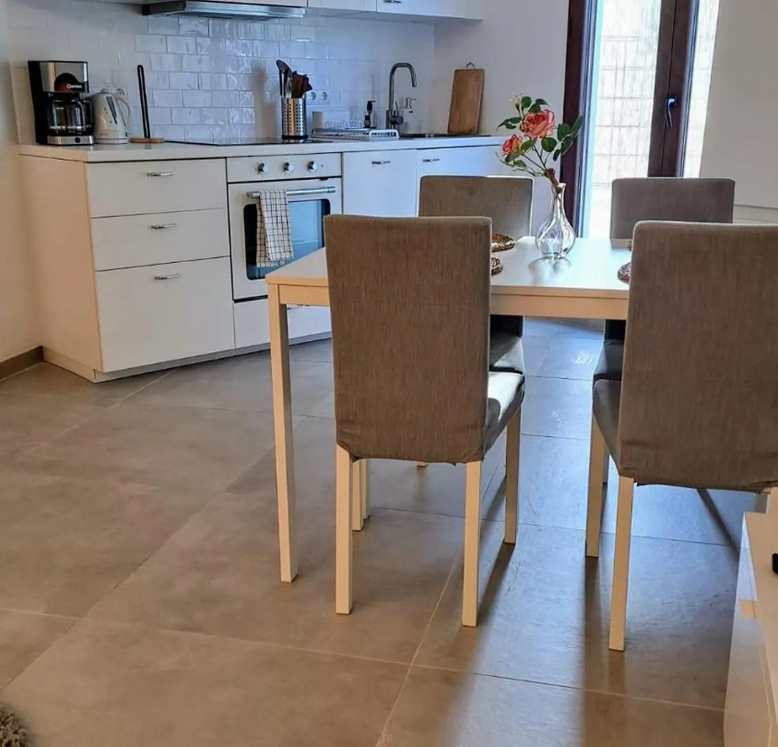 Happy Travel La Maestranza 5A Apartment Marbella 0*,  Spain